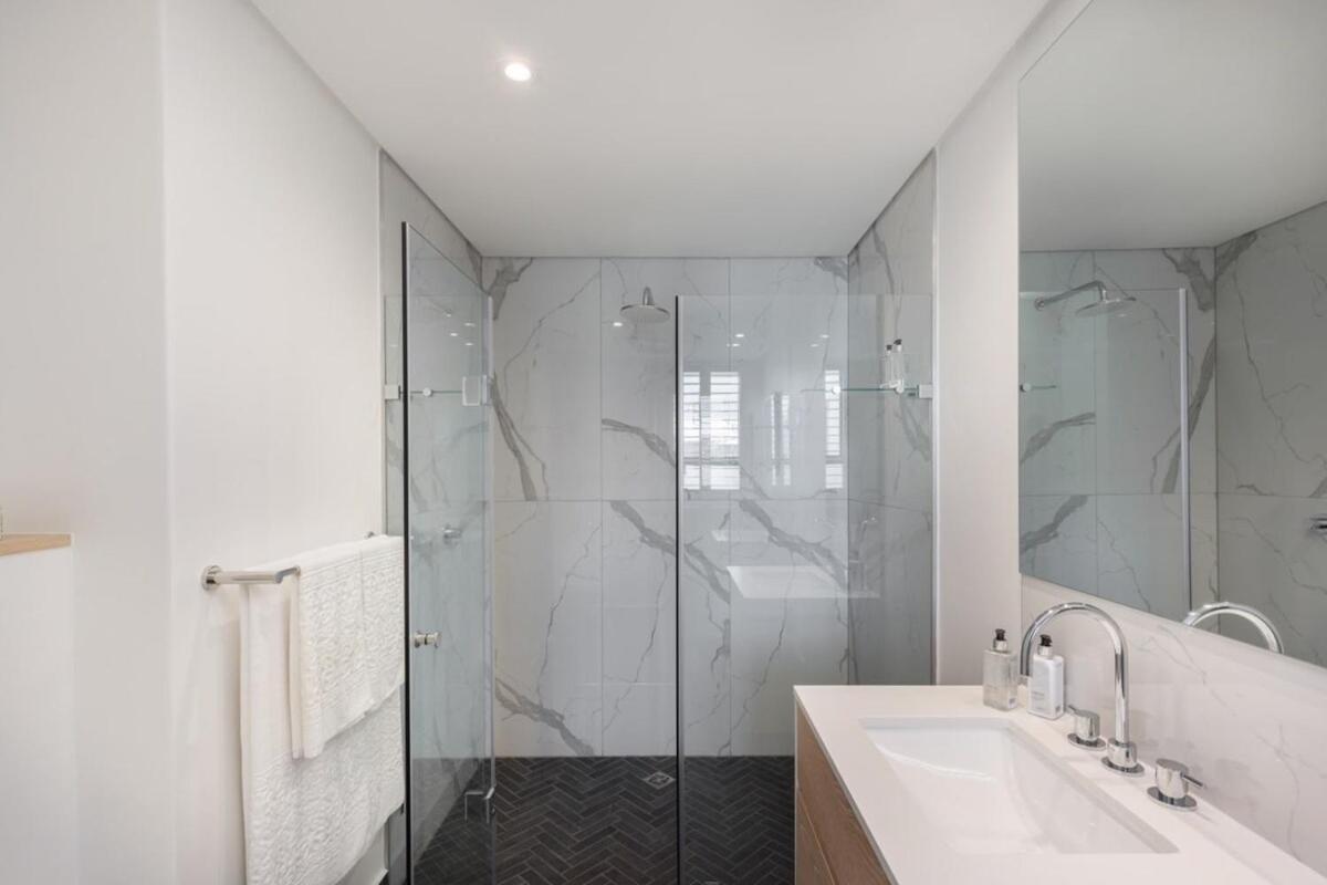 Southern Suburbs Leafy Village Neighbourhood Apartment
